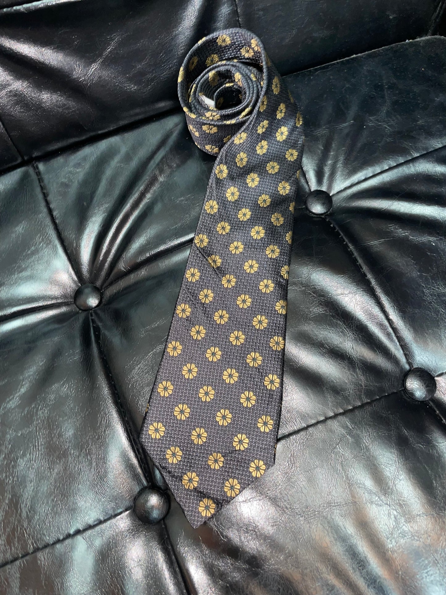 Vintage Floral Tie