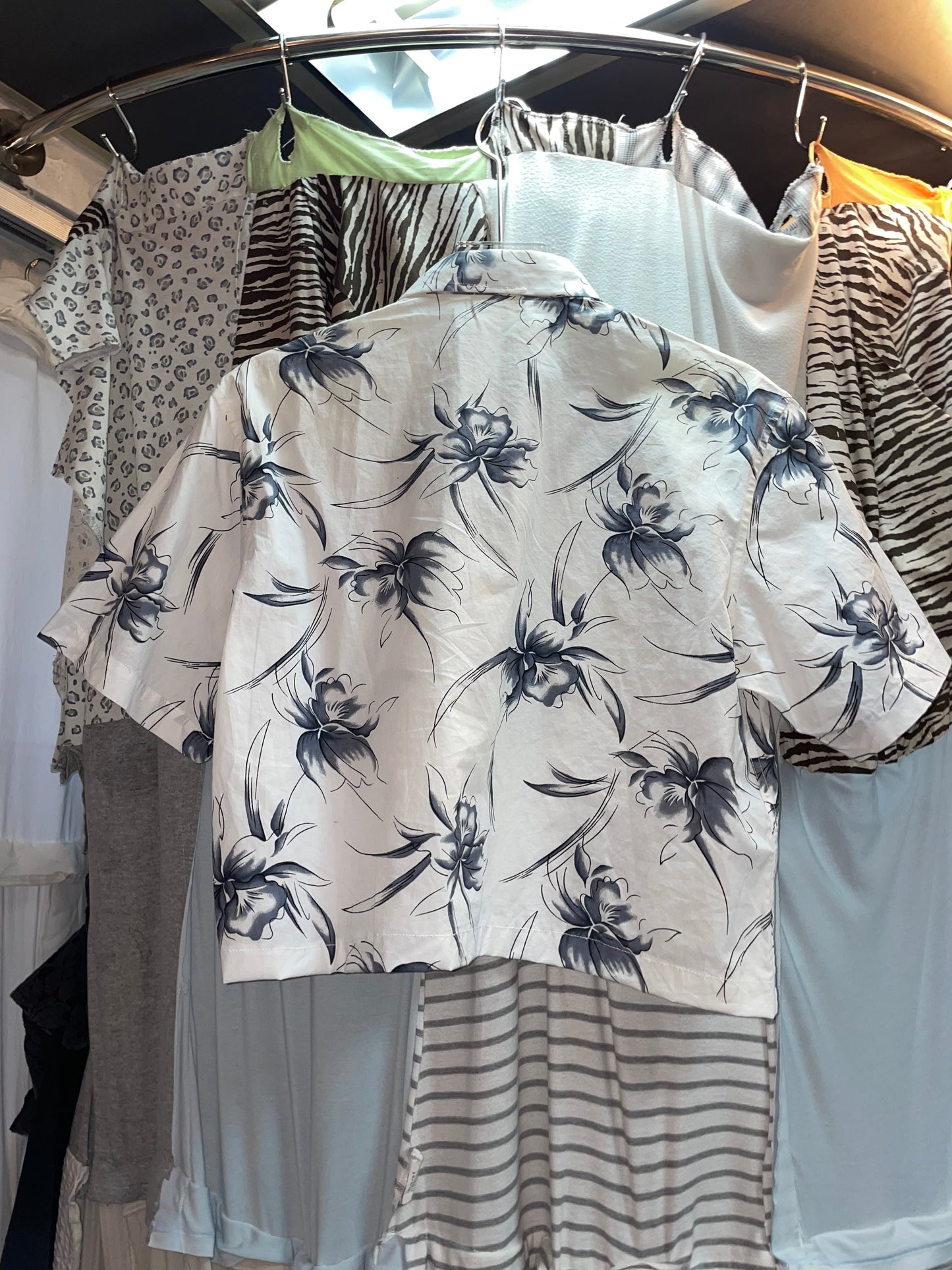 Cropped Vintage Hawaii Shirt