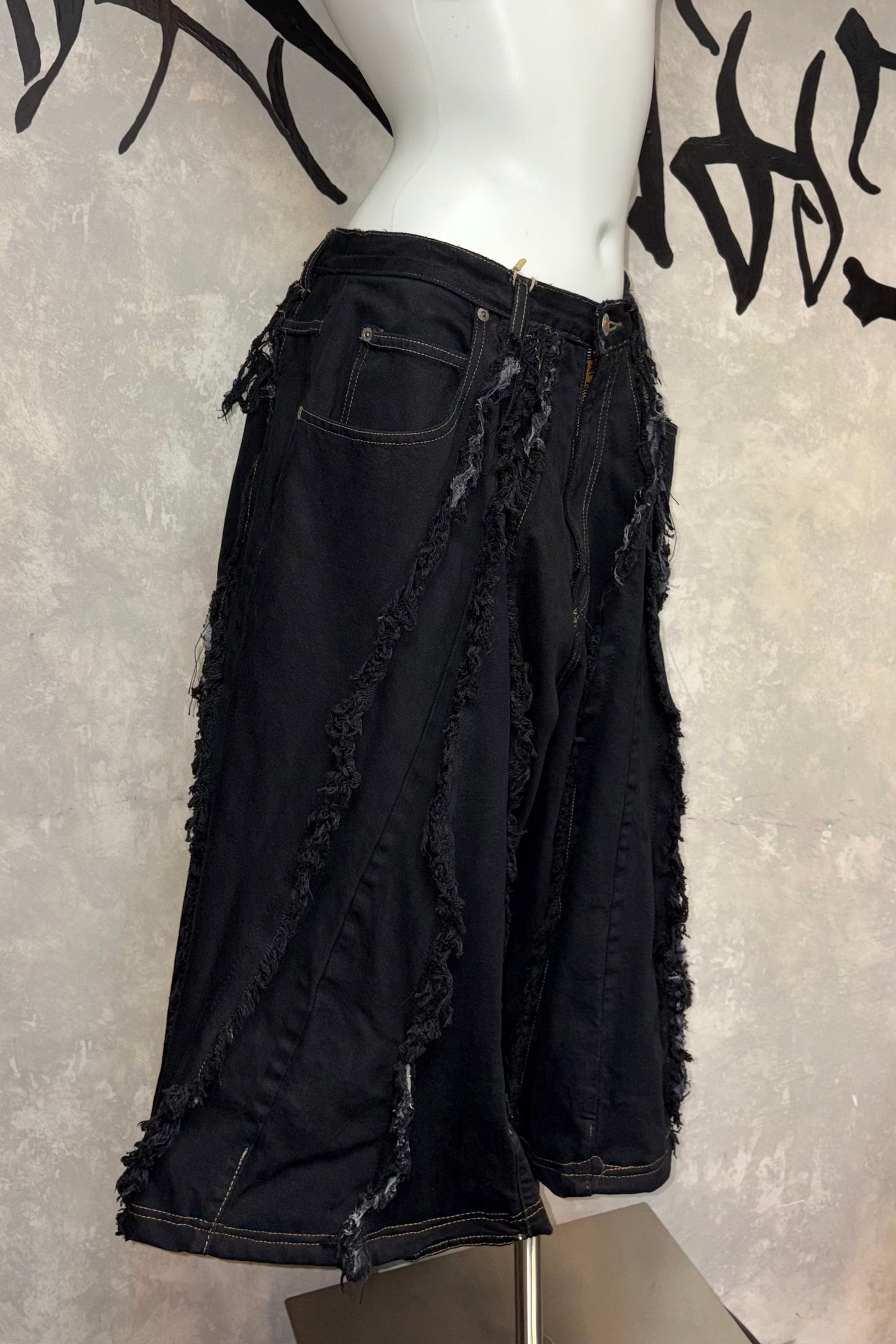 Remake Vintage jorts (Triangle-Black) 30” #JORT002