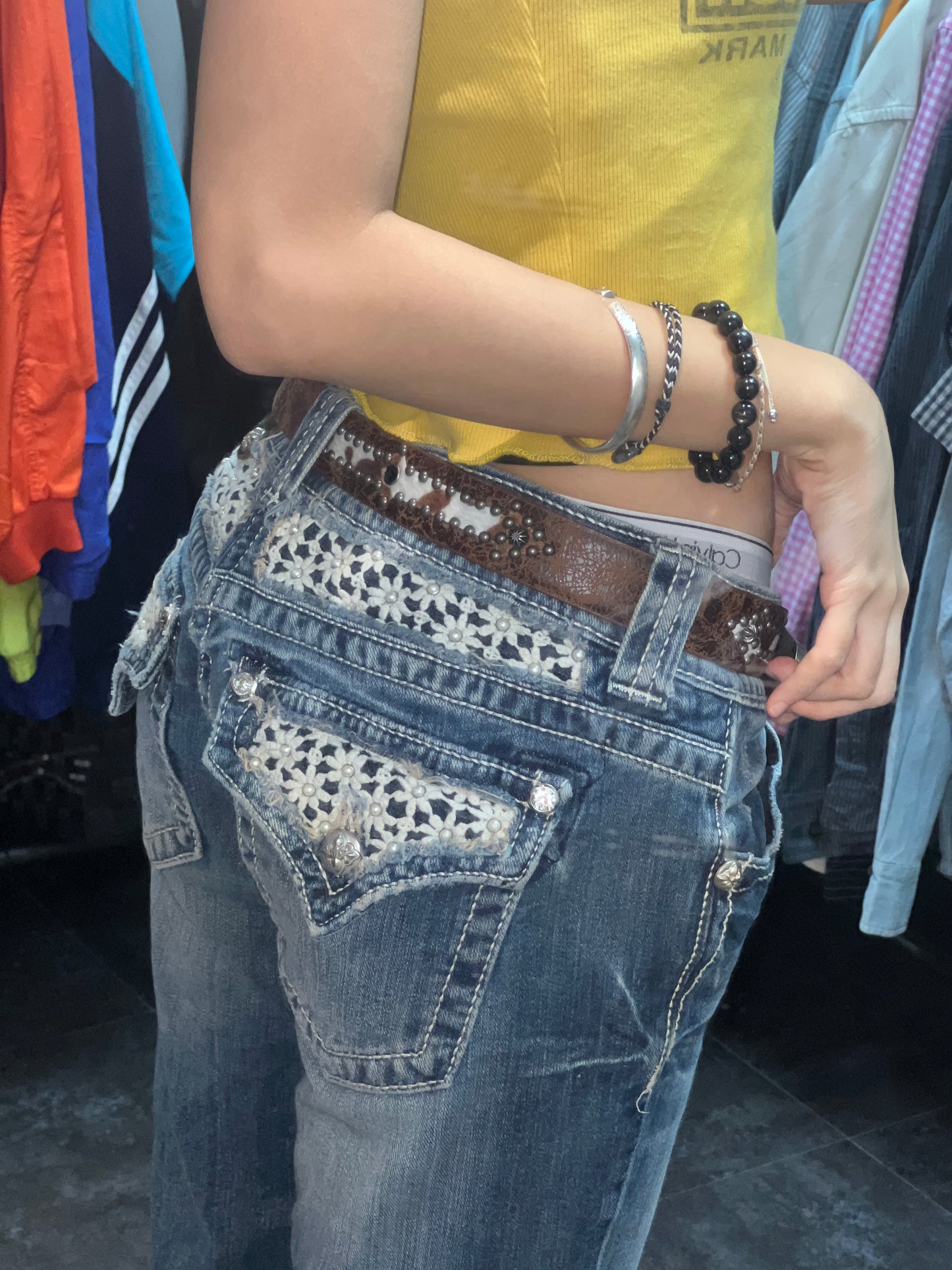 Y2K vtg floral lace shorts