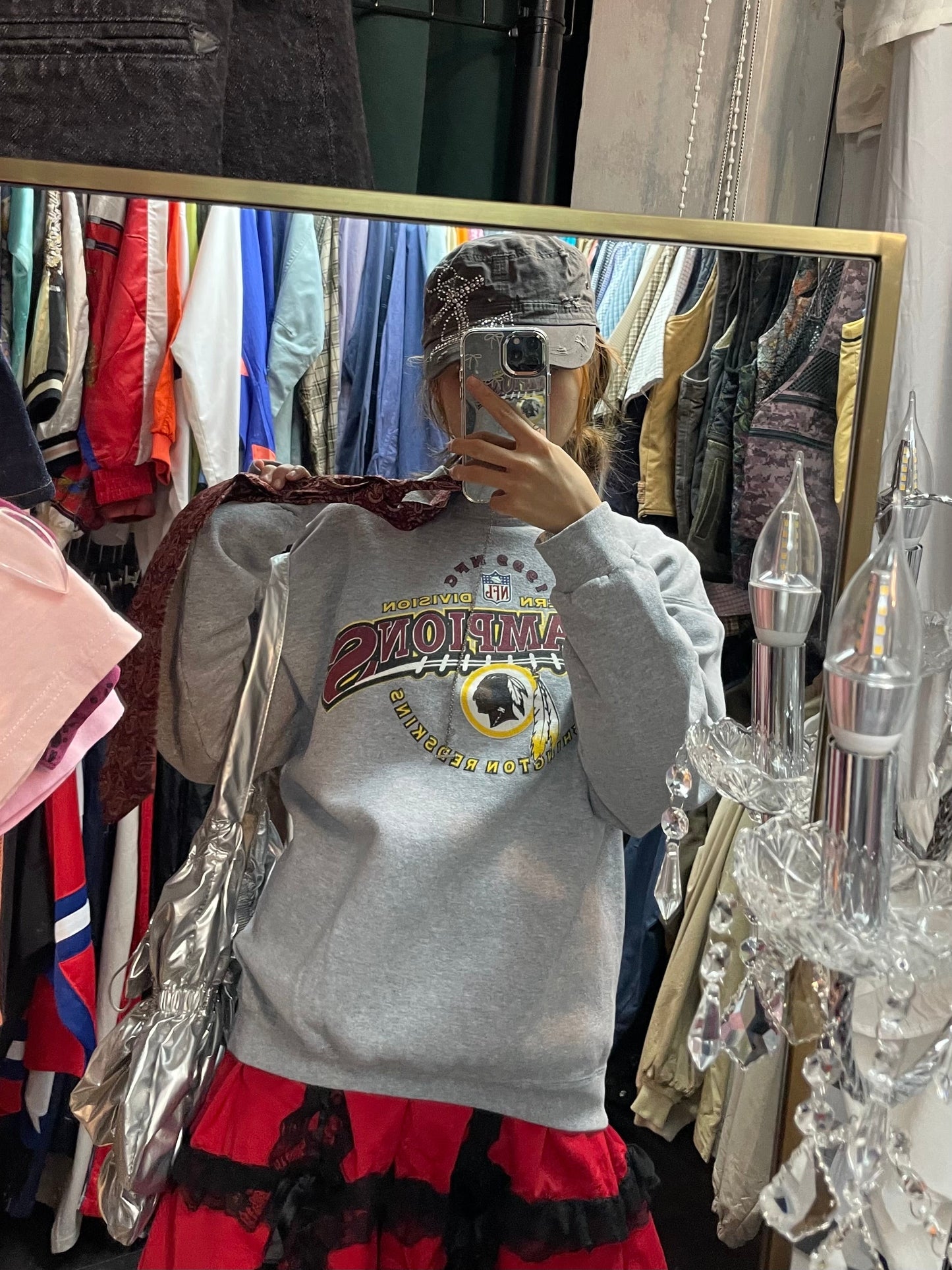 Vtg Big Print sweatshirt (L)