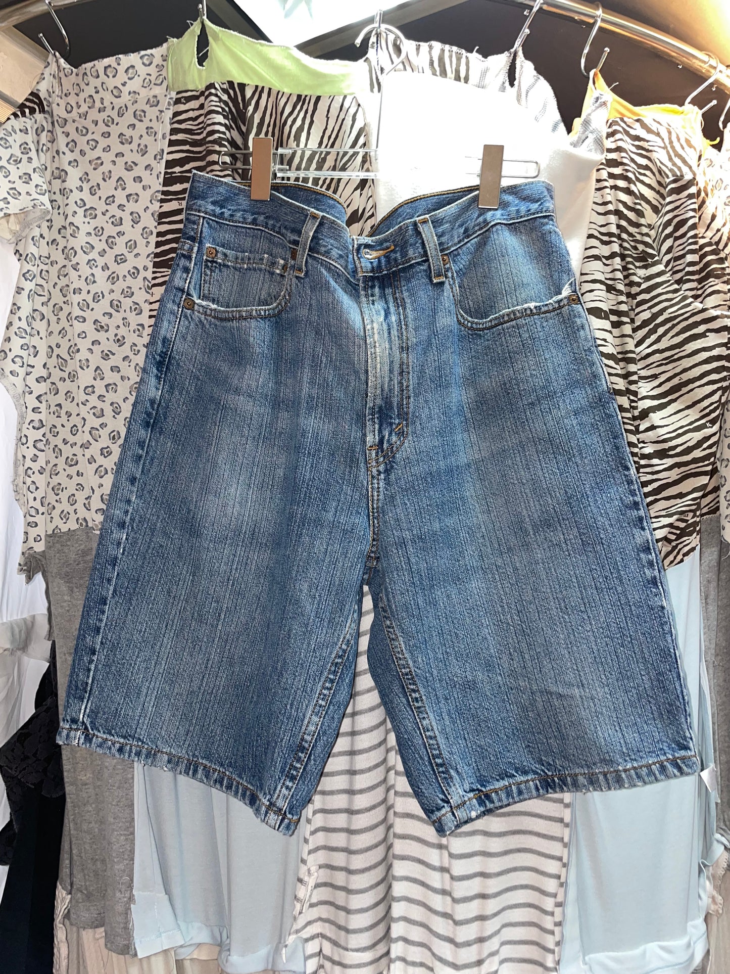 Levi’s Vintage Jorts 33”
