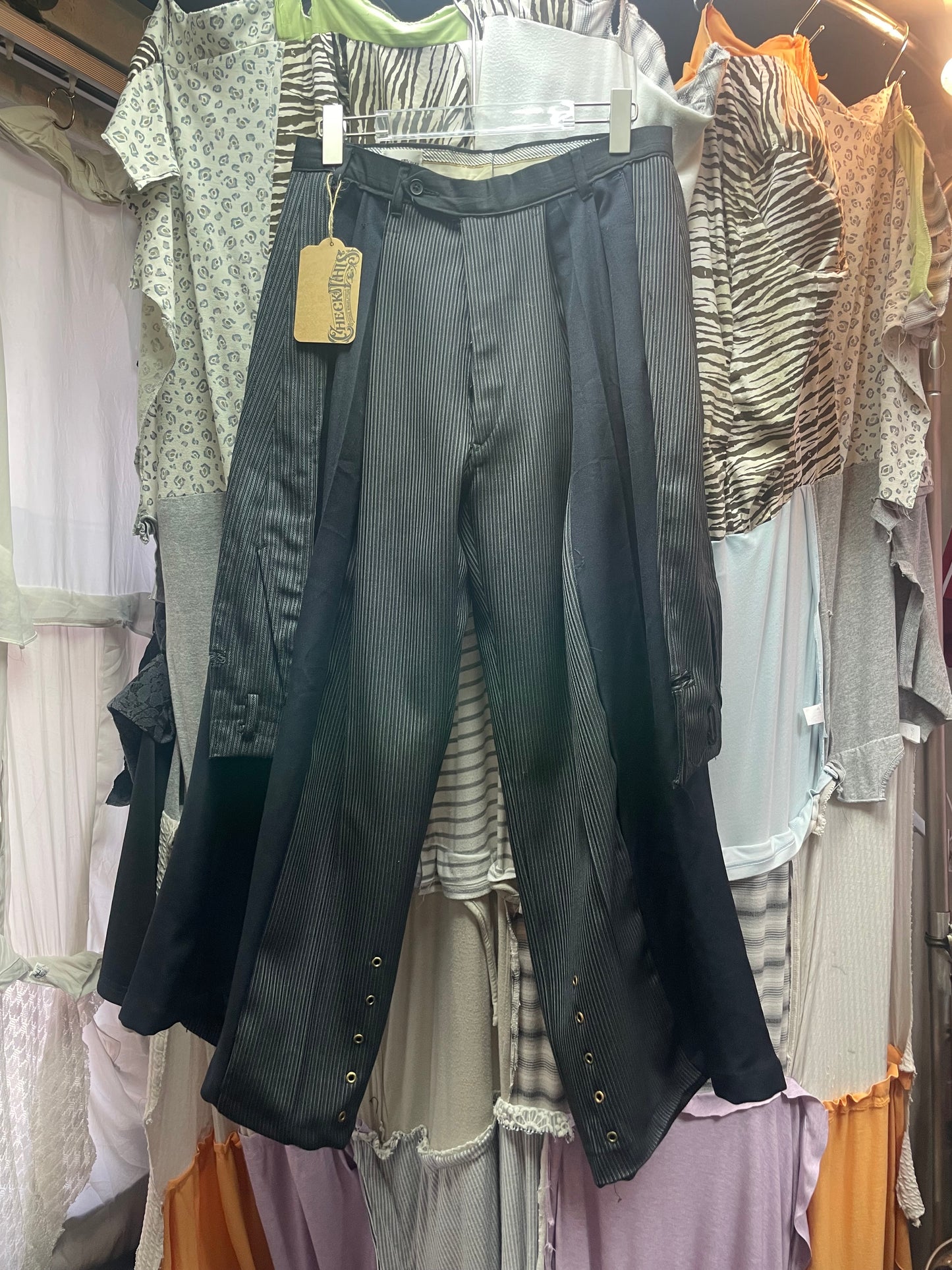 CheckThis Vintage Remake Designed Trousers✨ 30”