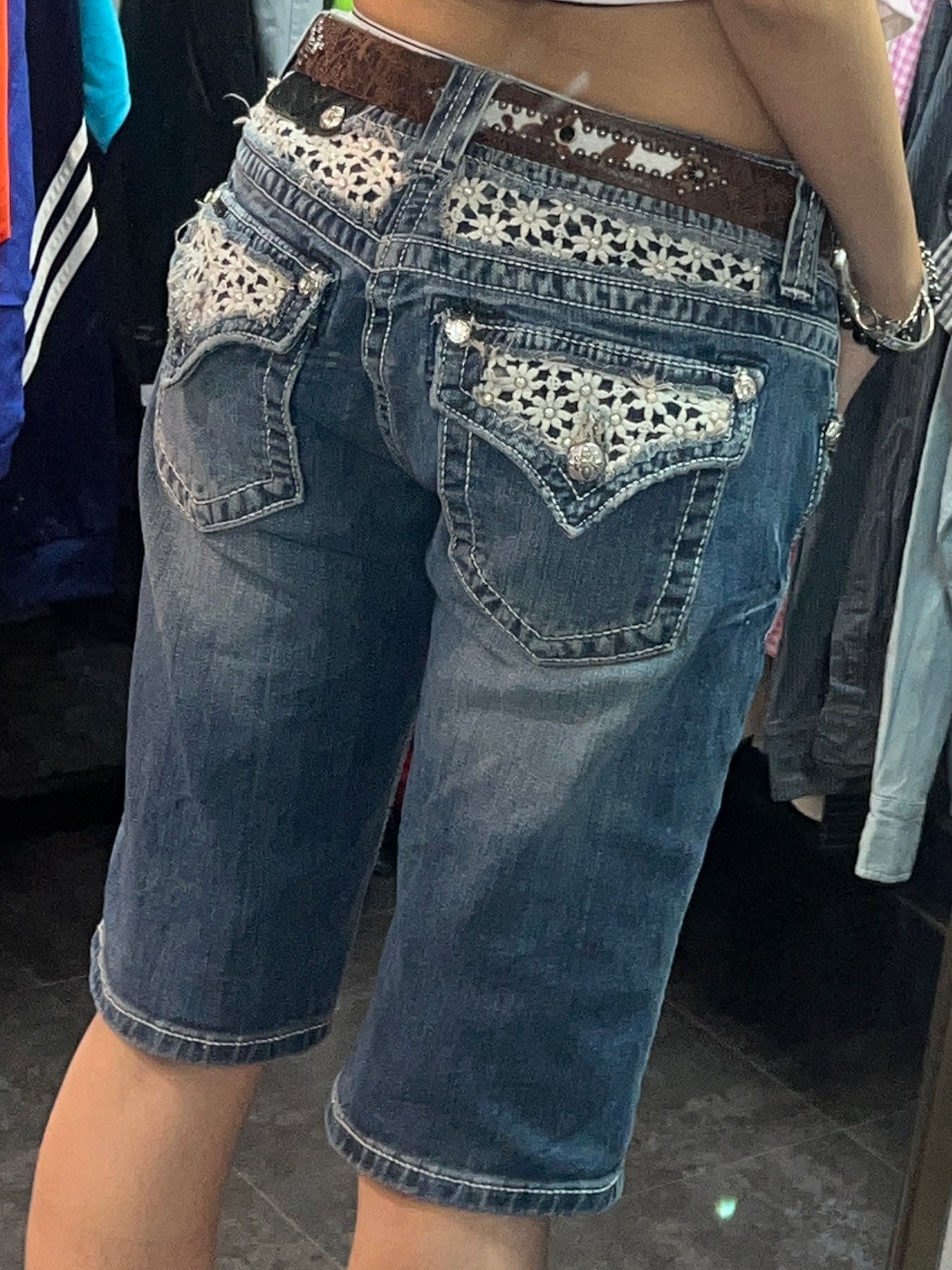 Y2K vtg floral lace shorts