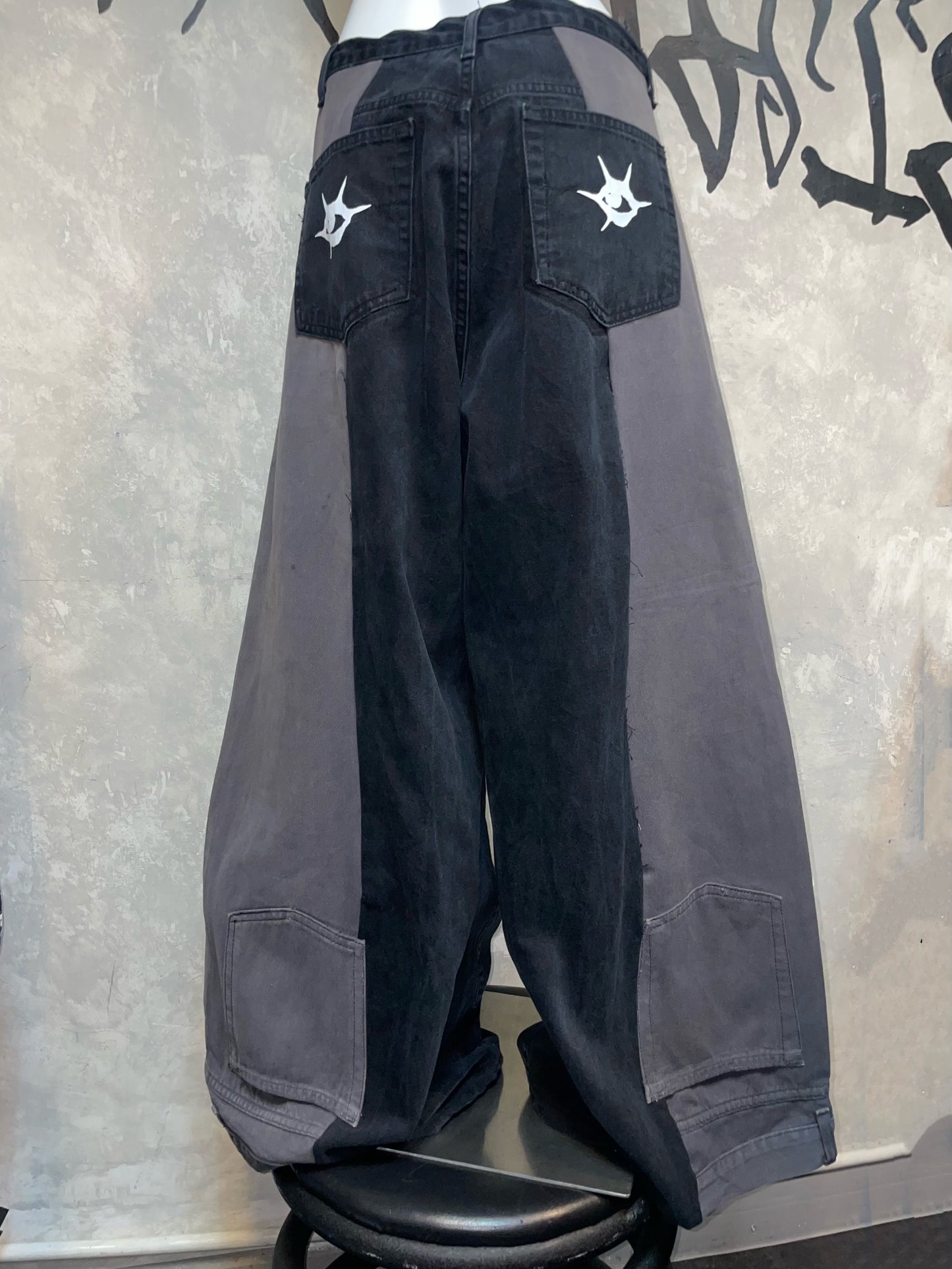 Remake Vintage Jeans (Cross On Knee//Stamped) 32” #REJCOKS05