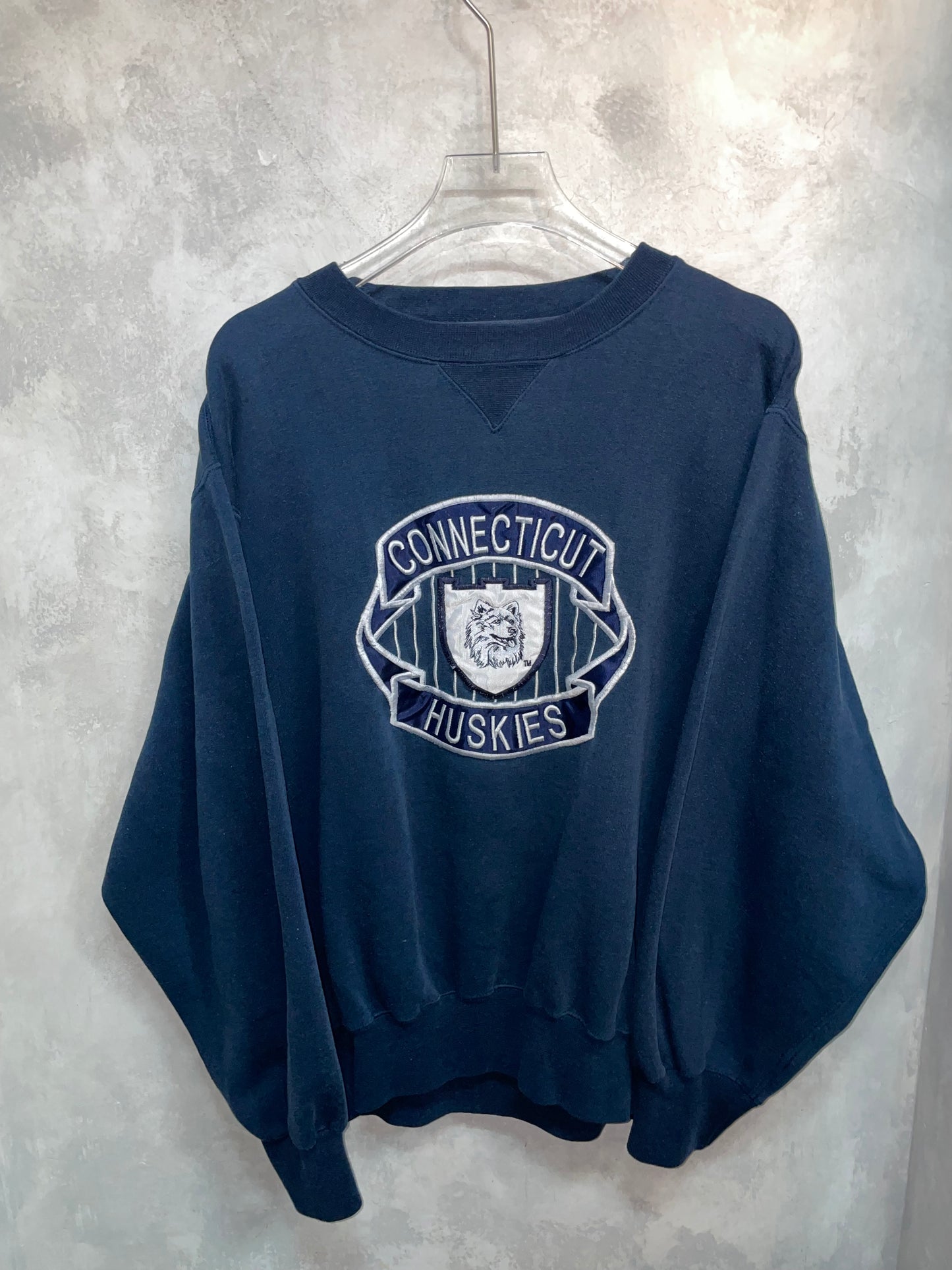 Vtg Embroidered Sweatshirt (XL)