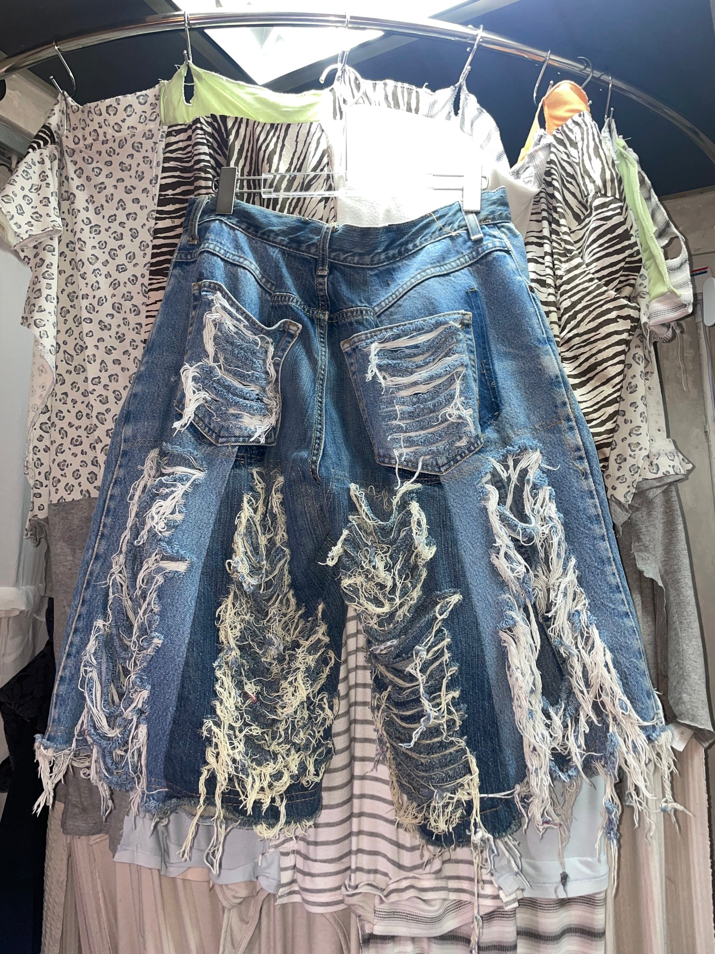 Vintage Remake Jorts (Ripped-33”)