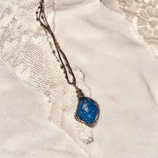 Remade Crystal Blue necklace💙🦋