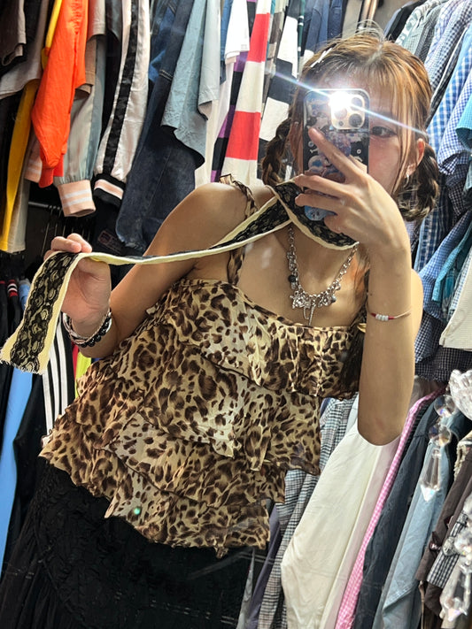 Y2K Vtg Leopard printed fluffy top