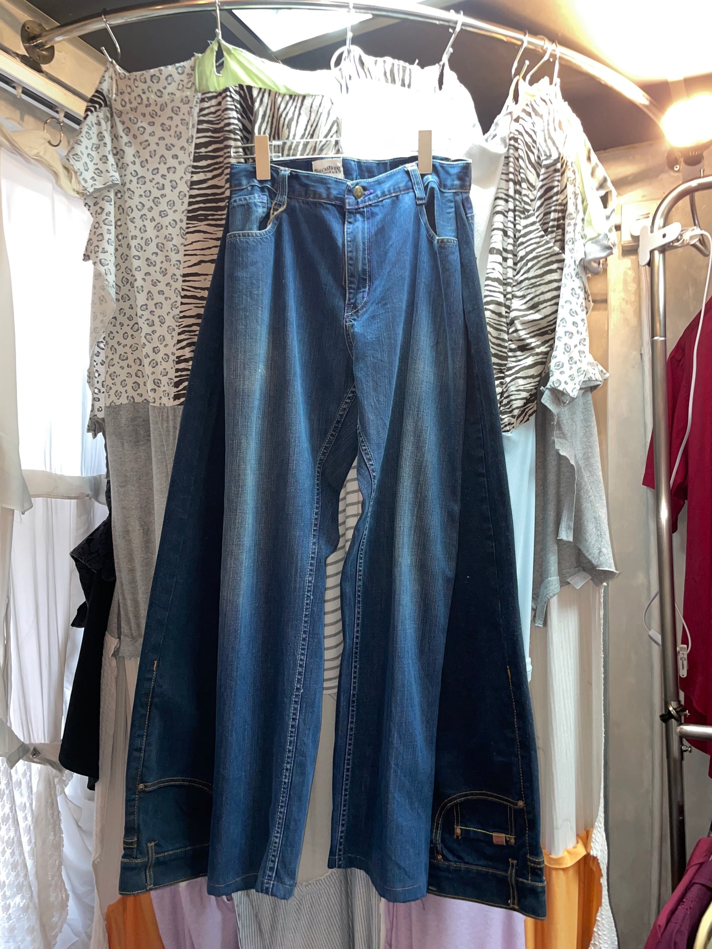 Remake Vintage Jeans (Upside down) - #REJUD01