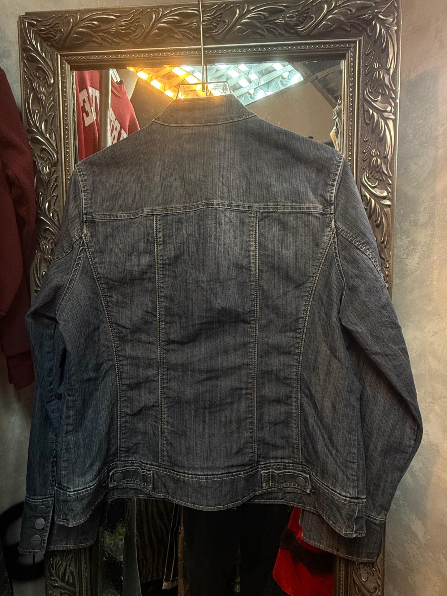 Vtg denim jacket L