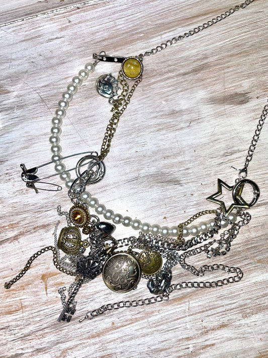 Remake Necklace⏱️⌚️🕰️ - Vintage Time Machine💛✨