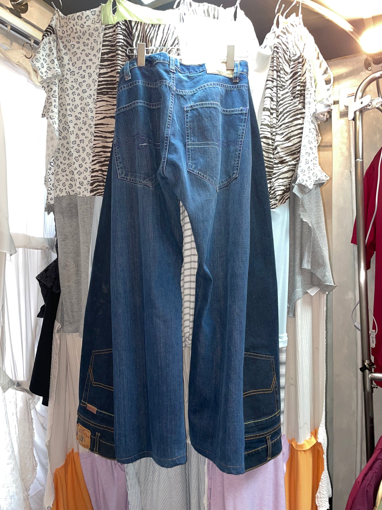 Remake Vintage Jeans (Upside down) - #REJUD01